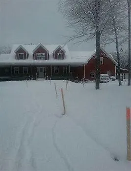 Snowflake Manor Bed & Breakfast Oakfield
